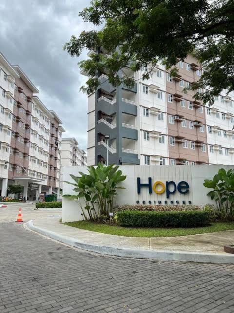 Staycation Ni Inday Trece Martires Экстерьер фото