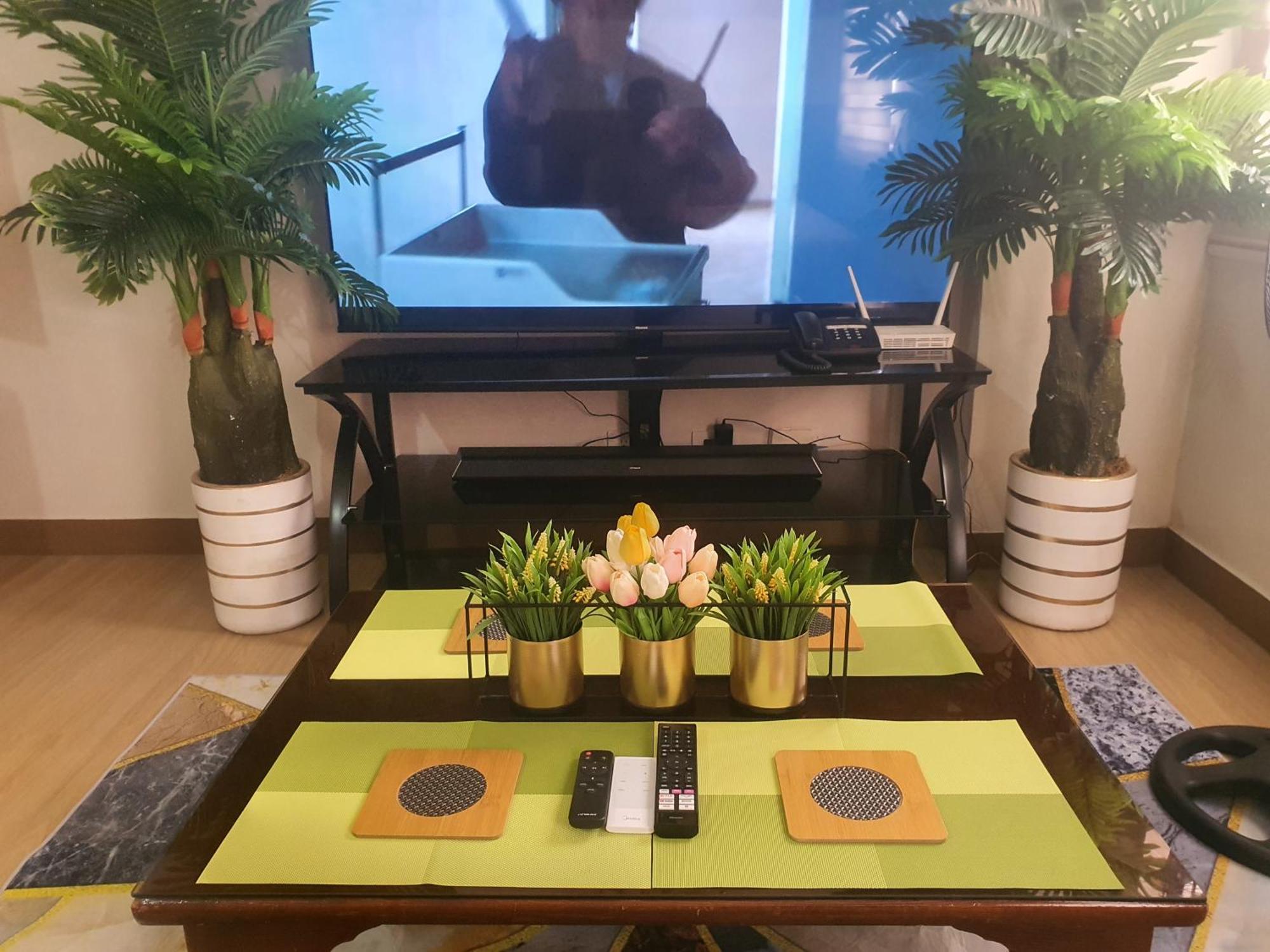 Staycation Ni Inday Trece Martires Экстерьер фото