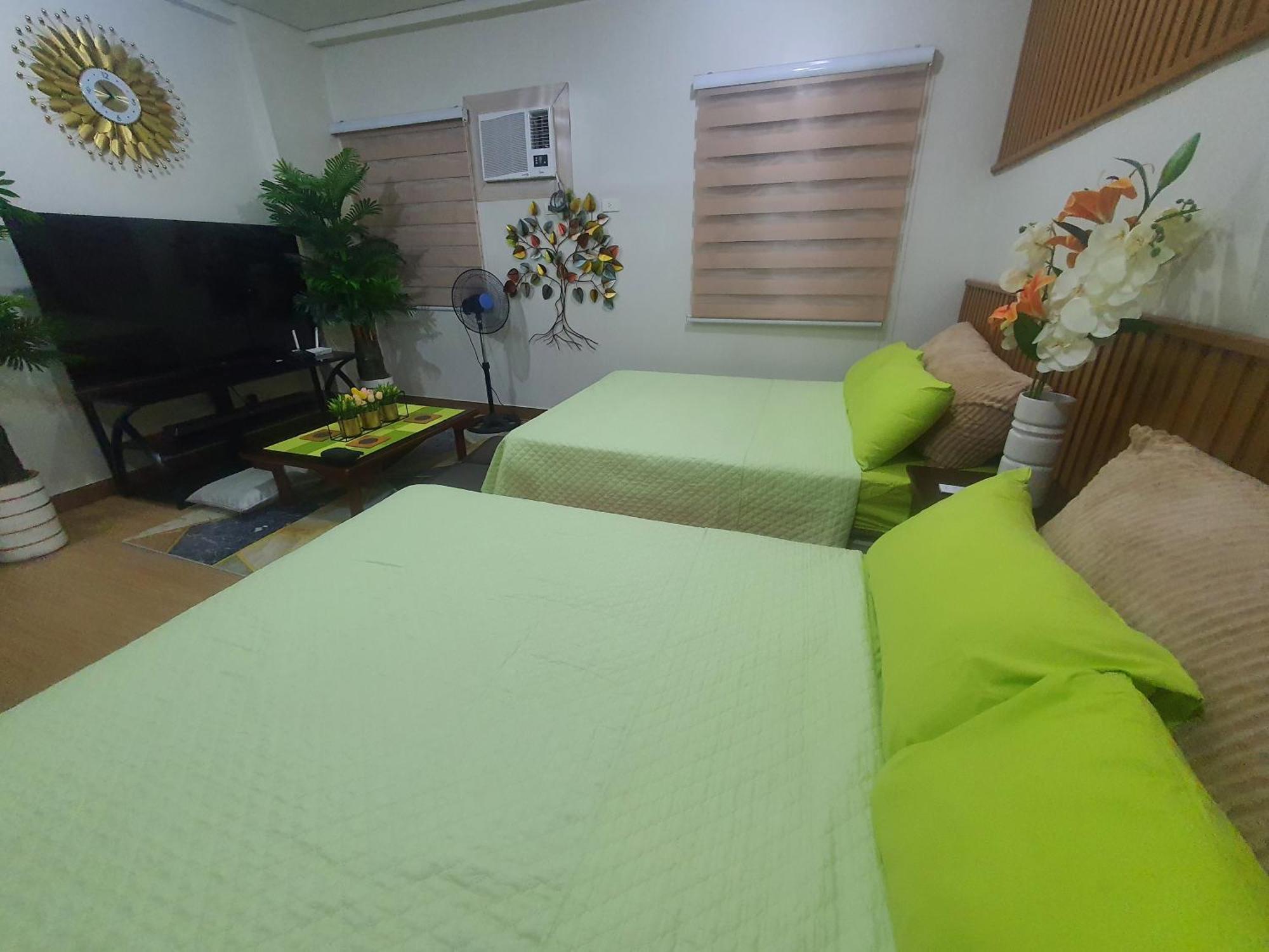 Staycation Ni Inday Trece Martires Экстерьер фото